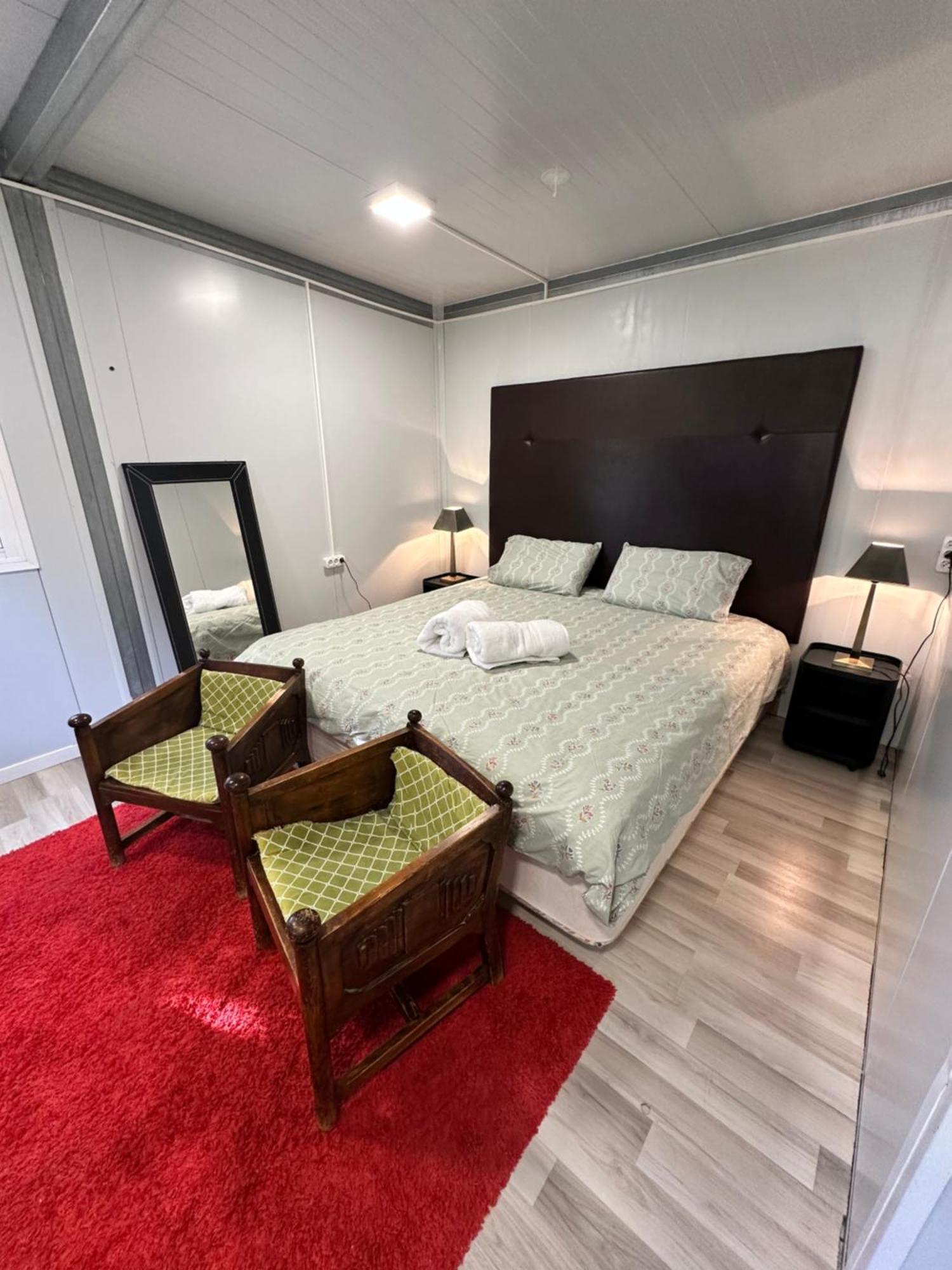 Bungalow Infanta Torrelaguna المظهر الخارجي الصورة