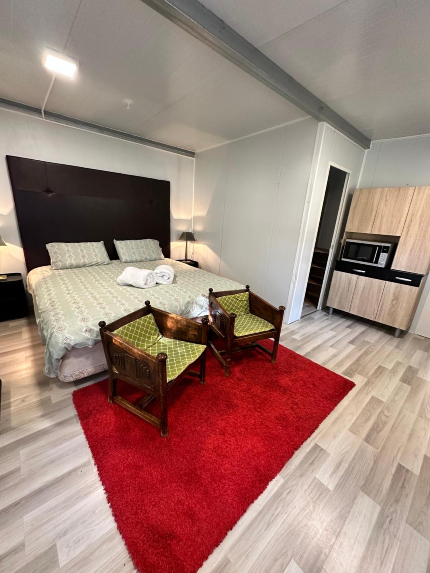 Bungalow Infanta Torrelaguna المظهر الخارجي الصورة