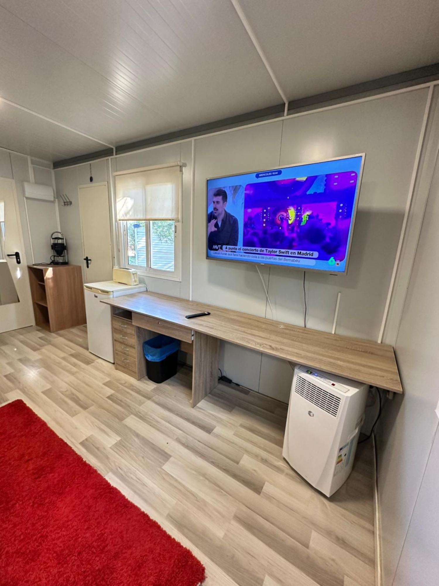 Bungalow Infanta Torrelaguna المظهر الخارجي الصورة