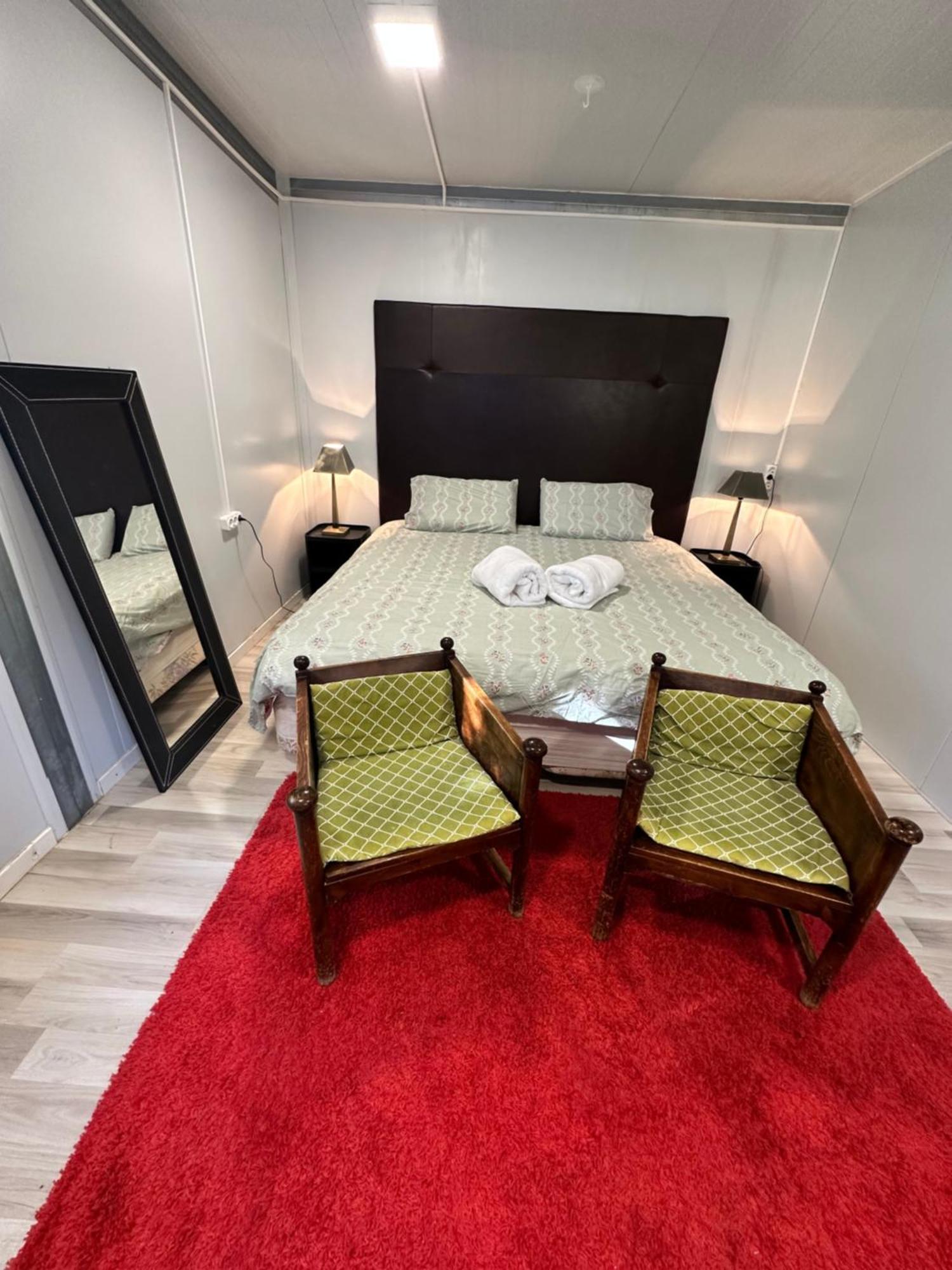 Bungalow Infanta Torrelaguna المظهر الخارجي الصورة