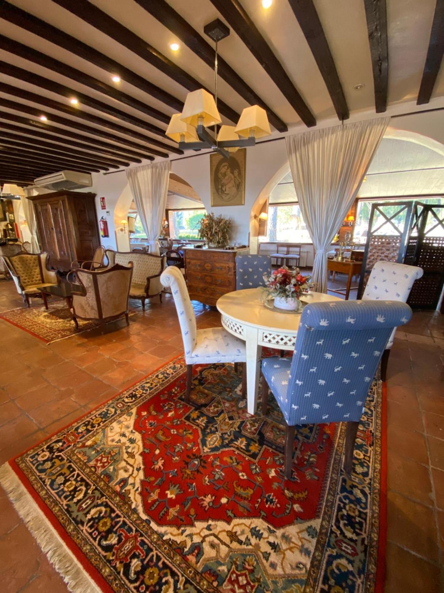 Bungalow Infanta Torrelaguna المظهر الخارجي الصورة